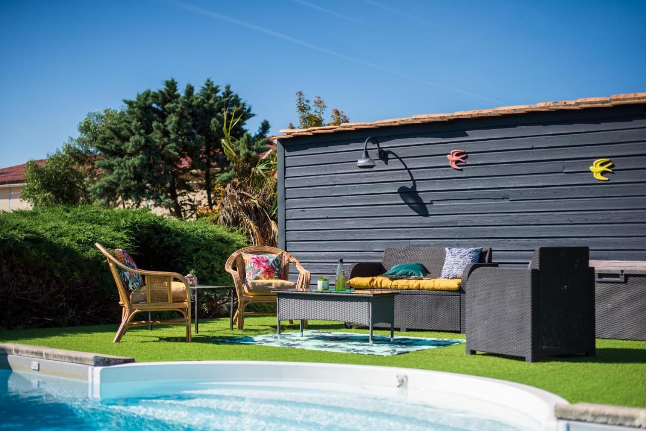 Chambre Vigne, Piscine Spa Fitness Lugon et l'Ile du Carney Exterior photo