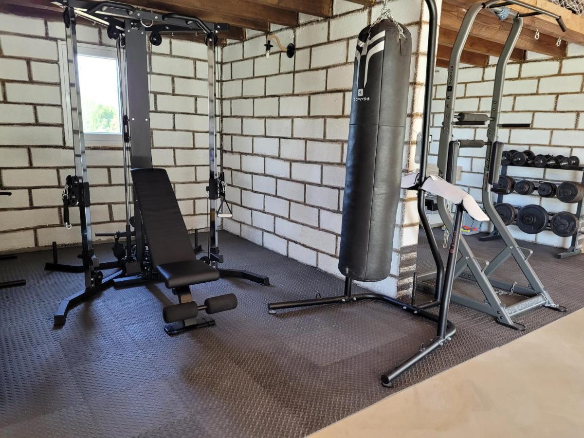 Chambre Vigne, Piscine Spa Fitness Lugon et l'Ile du Carney Exterior photo