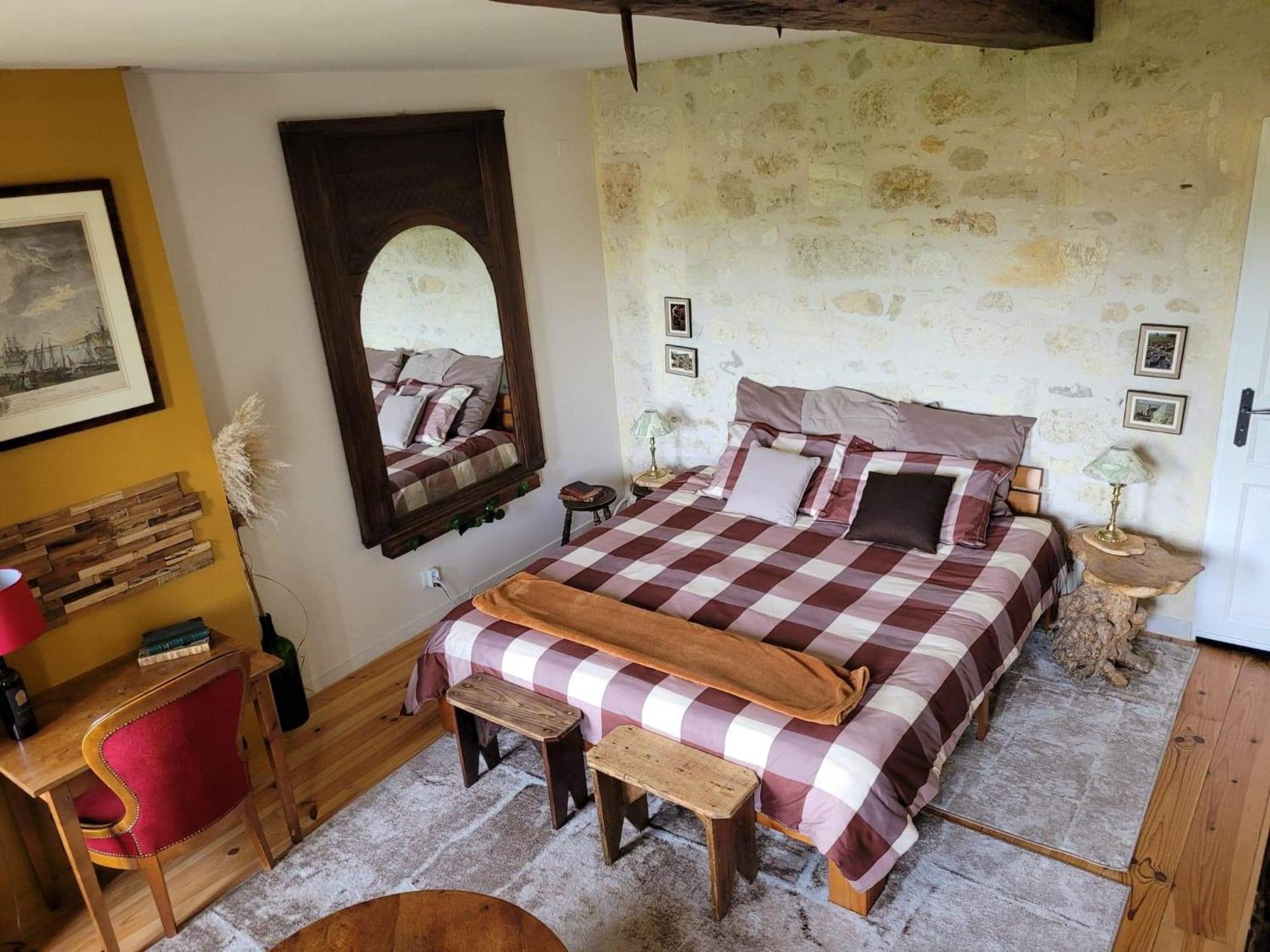 Chambre Vigne, Piscine Spa Fitness Lugon et l'Ile du Carney Exterior photo